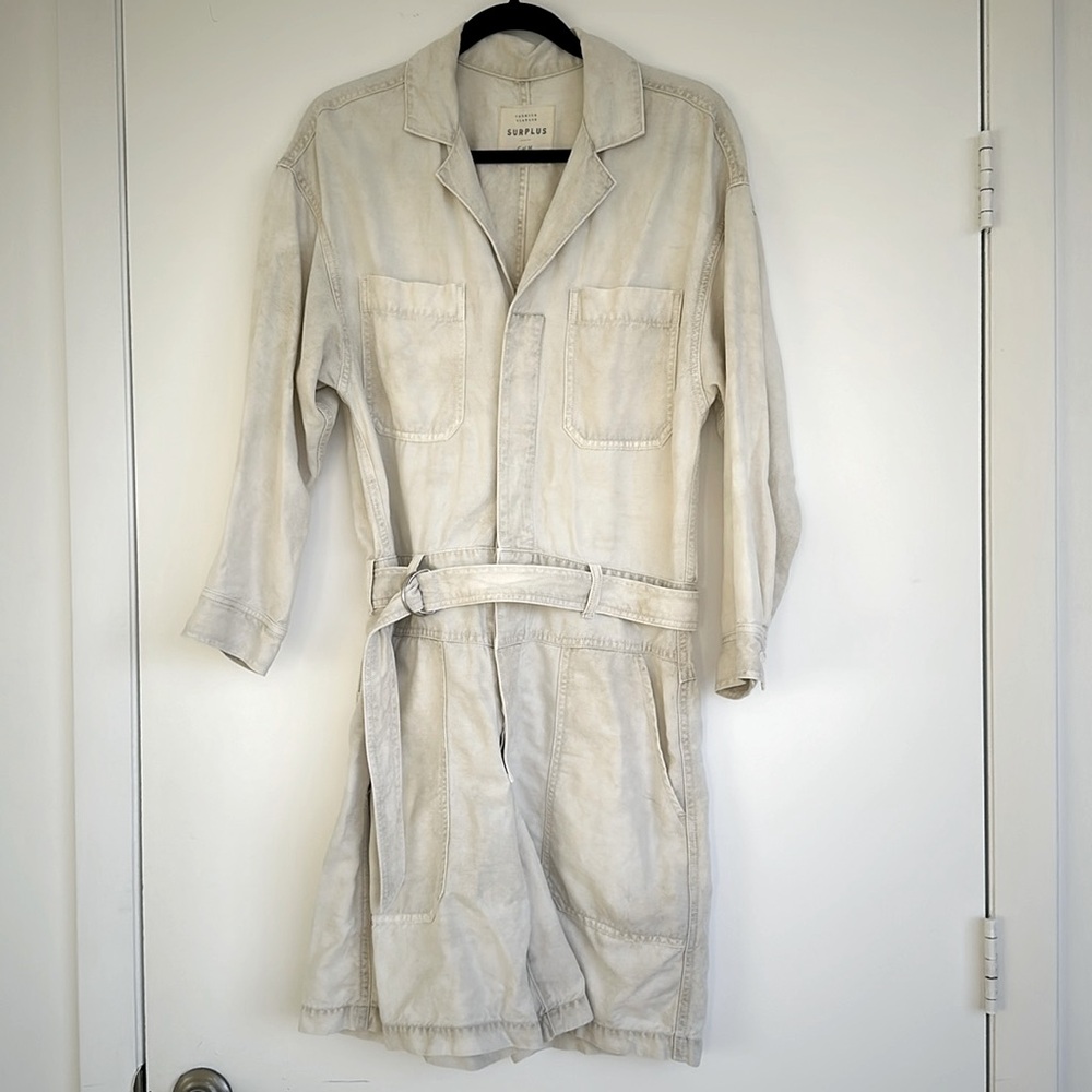 SURPLUS CREAM DENIM ROMPER IN EXCELLENT CONDITION SIZE M